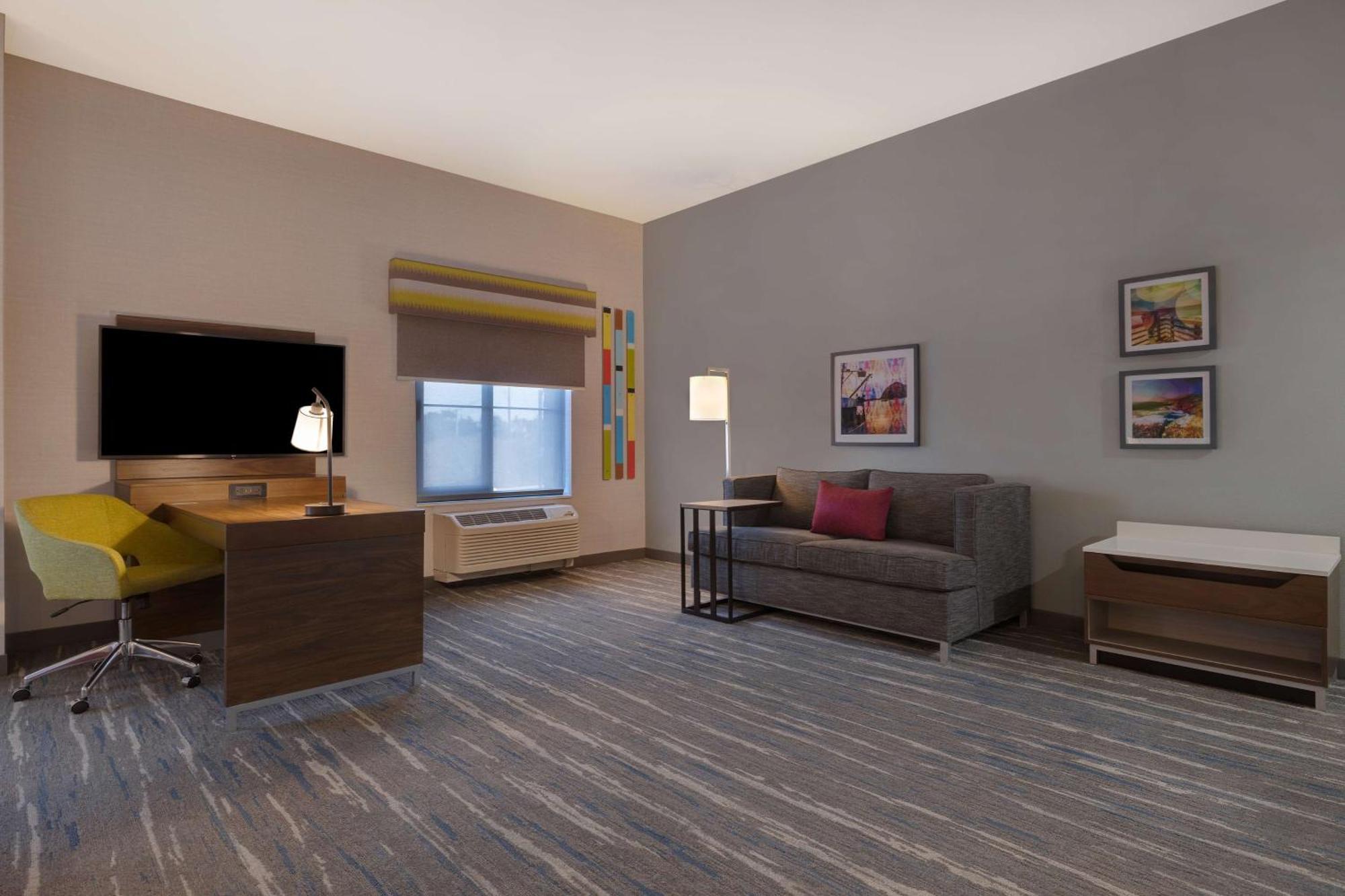 Hampton Inn & Suites Marina Εξωτερικό φωτογραφία