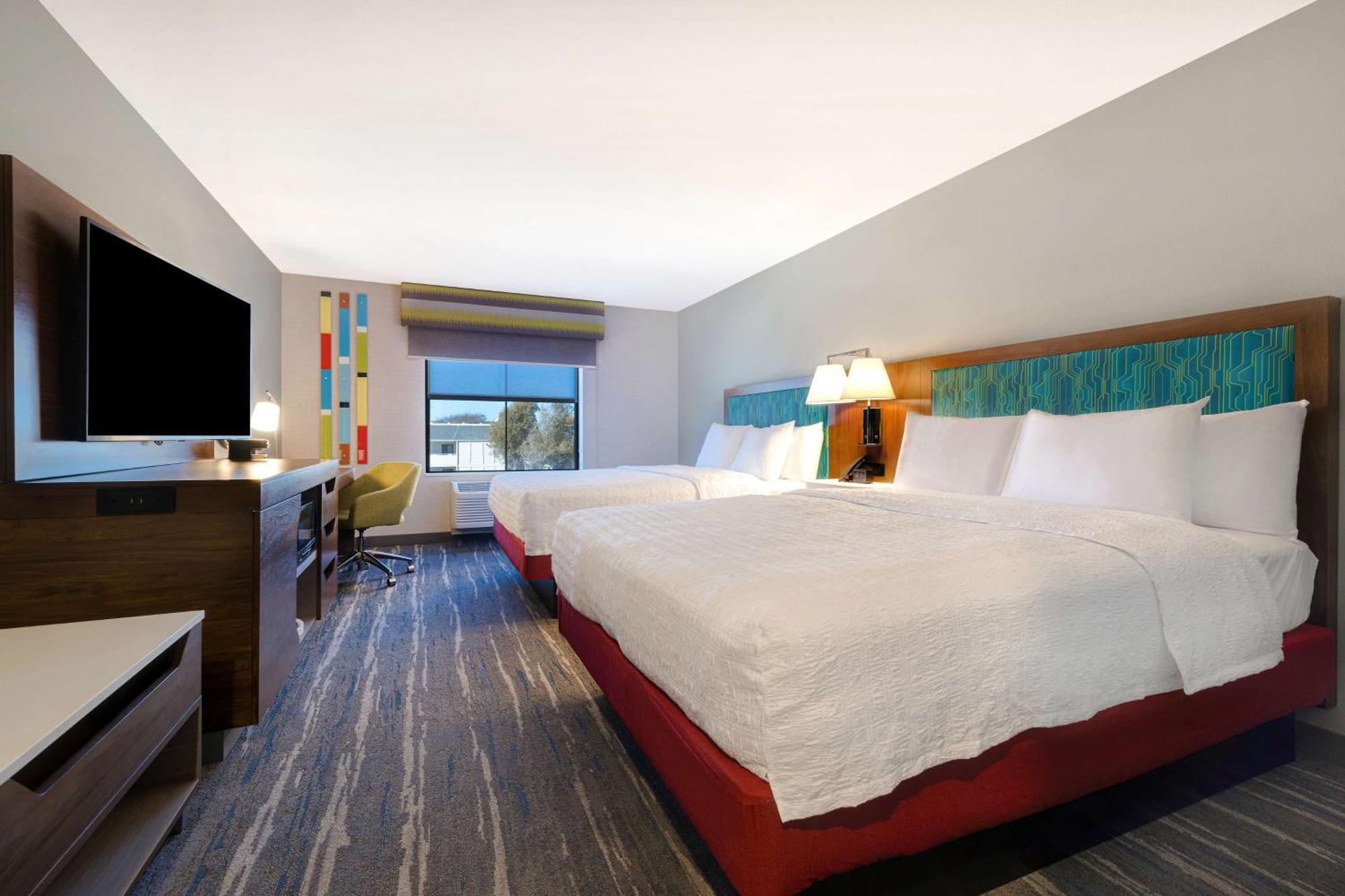 Hampton Inn & Suites Marina Εξωτερικό φωτογραφία
