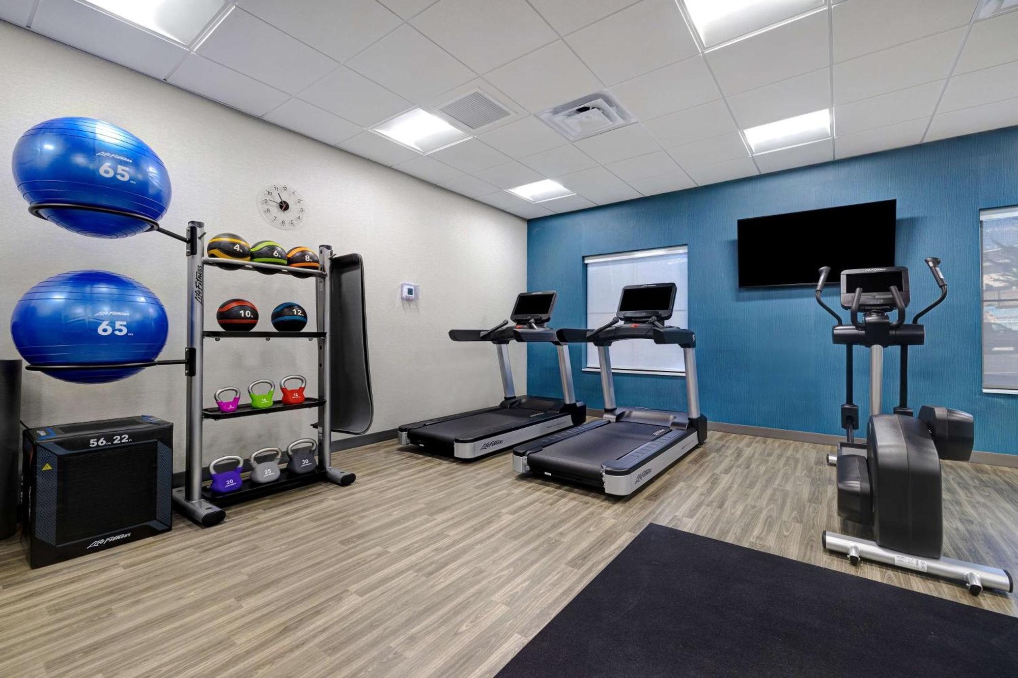 Hampton Inn & Suites Marina Εξωτερικό φωτογραφία