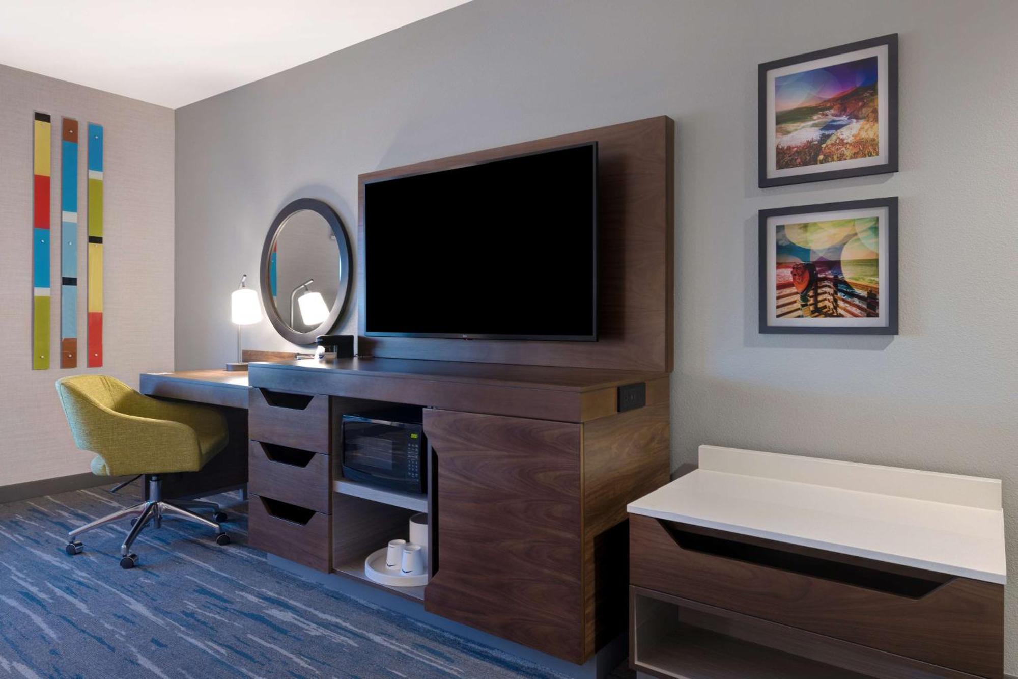 Hampton Inn & Suites Marina Εξωτερικό φωτογραφία